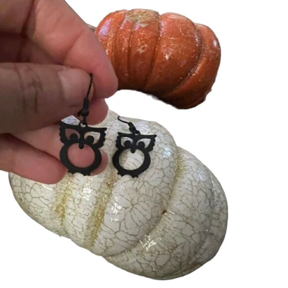 Owl Earrings - Picture 2 of 4